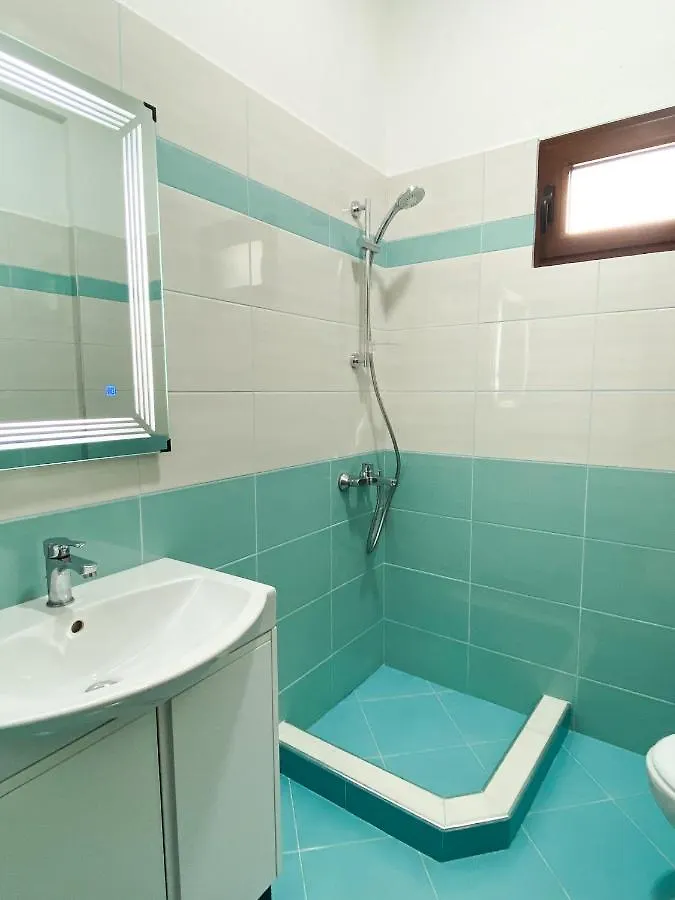 Family Apartments Himara 0*, Himare