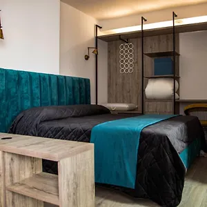 https://lucas-central-premium-studios.hotels-in-tirana.com