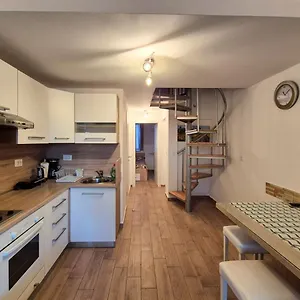 https://apartman-meghan.in-istria.net